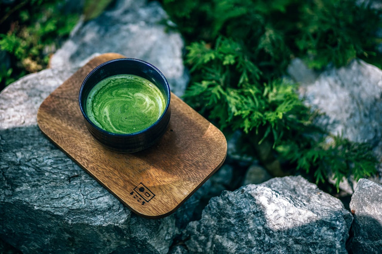 De waarheid over matcha: Hoe gezond is deze groene thee?